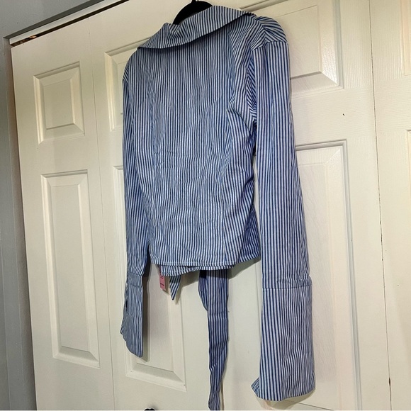 Pretty Little Thing Blue Striped Cinched Tie Waist Shirt - Picture 10 of 13